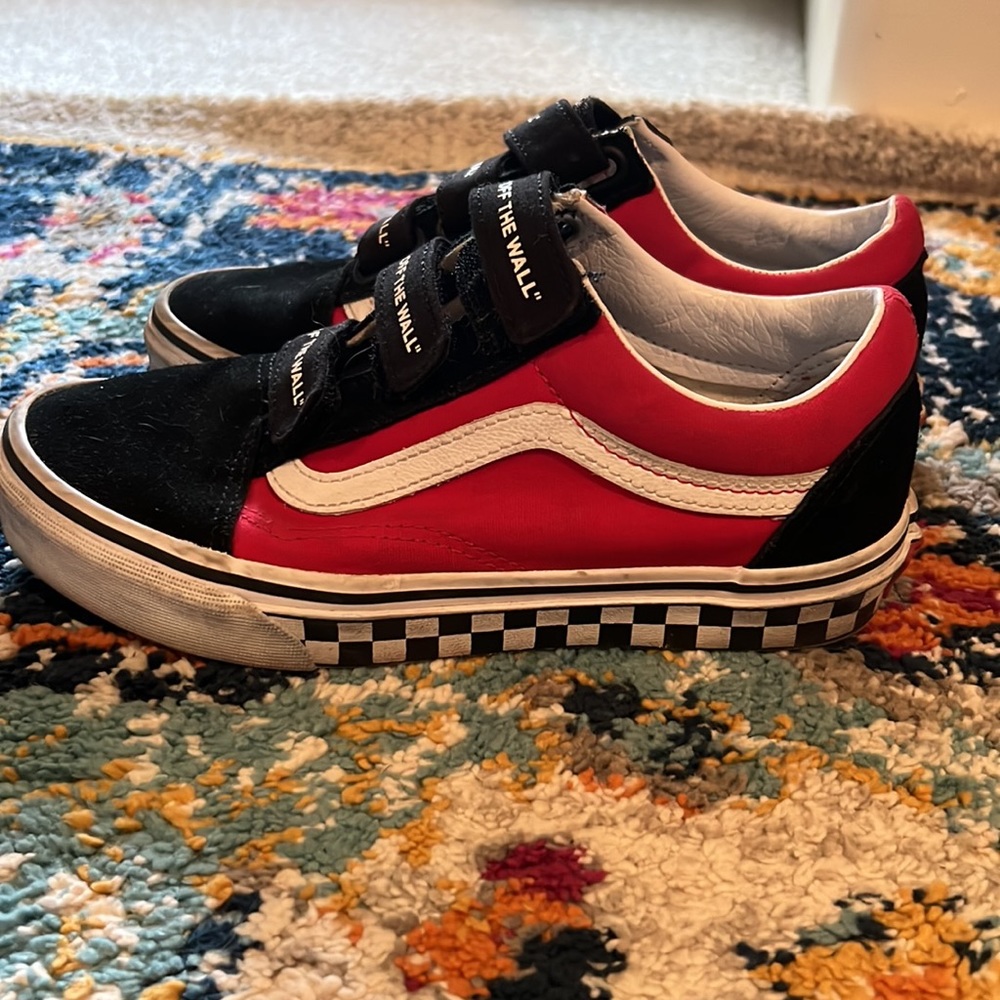 Vans - Picture 2 of 3